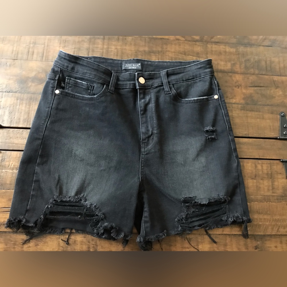 Judy Blue Black denim frayed hem distressed look shorts size XL EUC